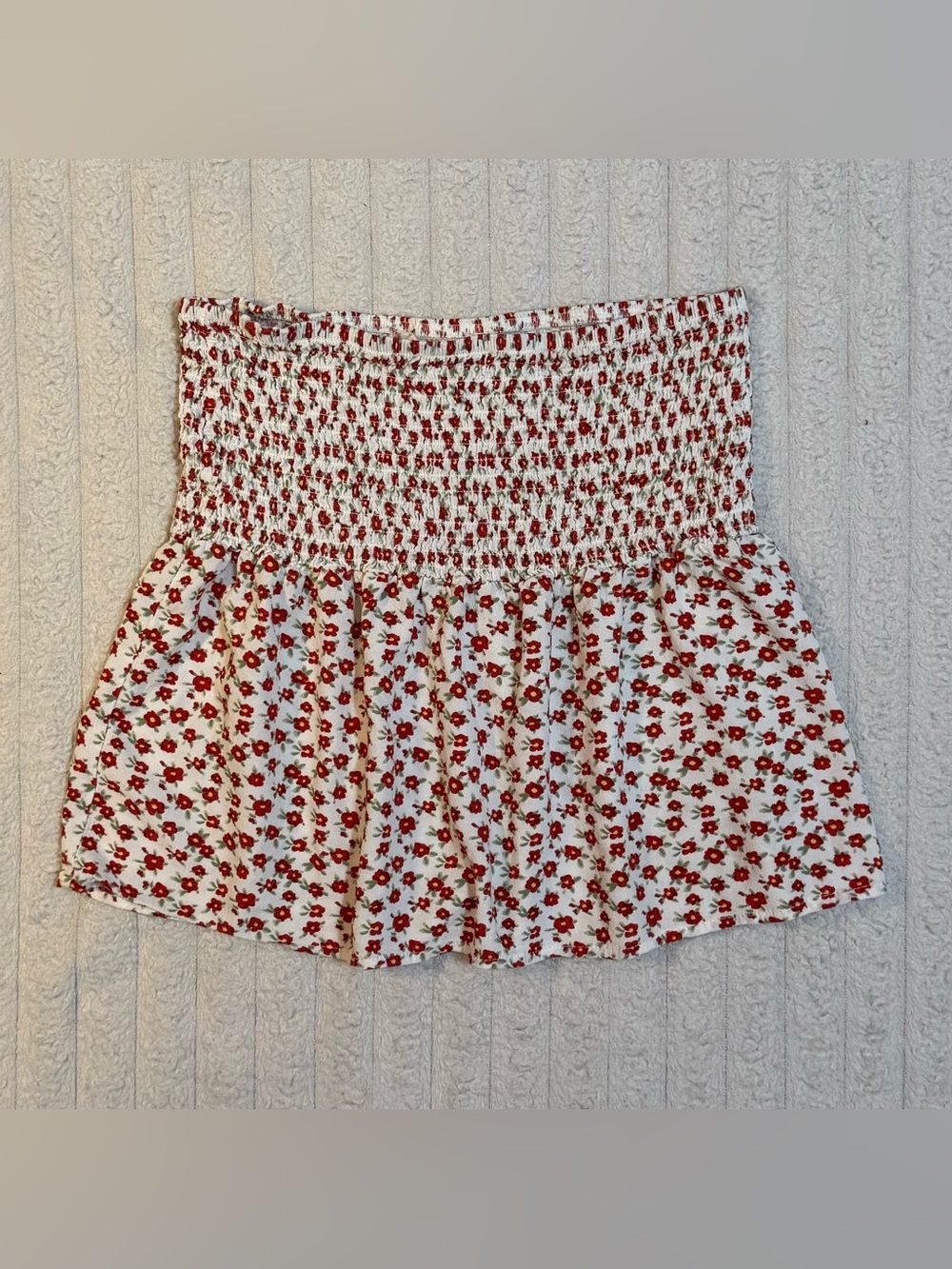L.A. Hearts White/Red Ditsy Floral Smocked Waist Mini Skirt Summer Boho